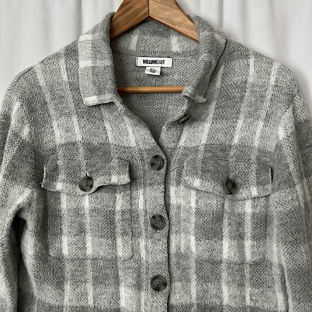 William Rast Light Grey Fuzzy Sweater Shirt Top **Size S** 🌸🌸 - Picture 3 of 4